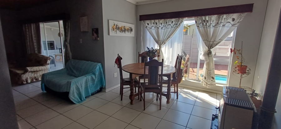 5 Bedroom Property for Sale in Morelig Free State